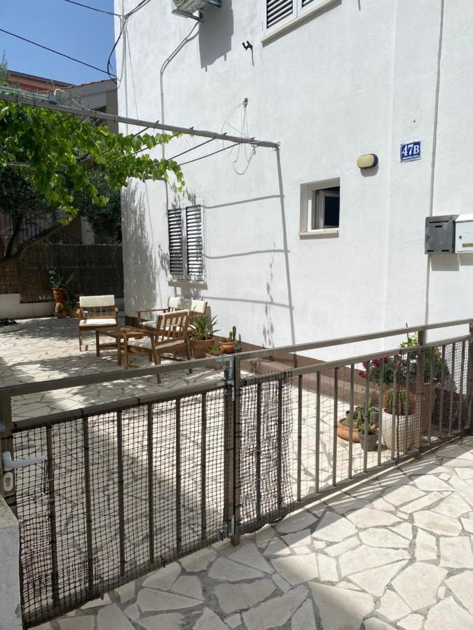 Apartman 4 Kilometar To City Centar Split Bagian luar foto