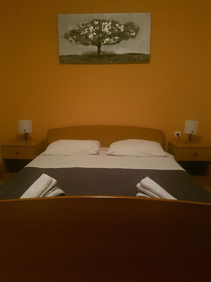 Apartman 4 Kilometar To City Centar Split Bagian luar foto