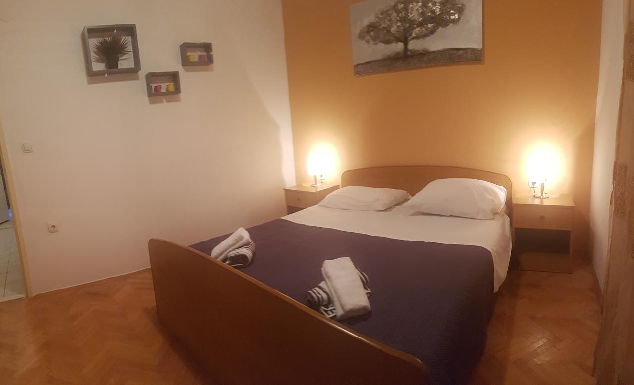 Apartman 4 Kilometar To City Centar Split Bagian luar foto